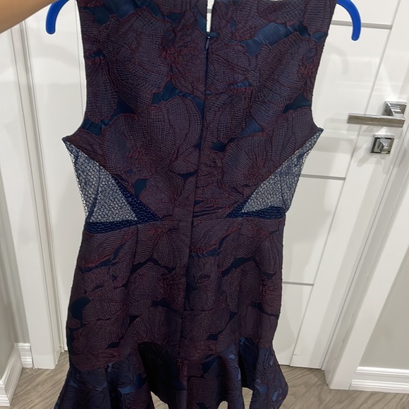 Monique lhuillier dress - Picture 3 of 13